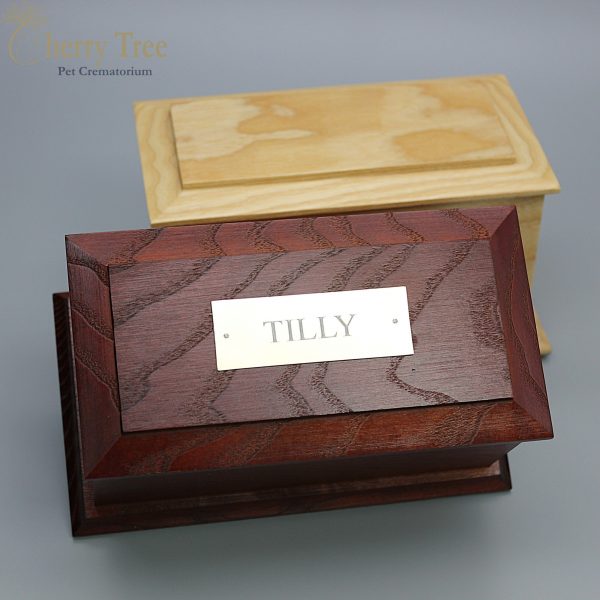 Traditional Wooden Casket - Image 15