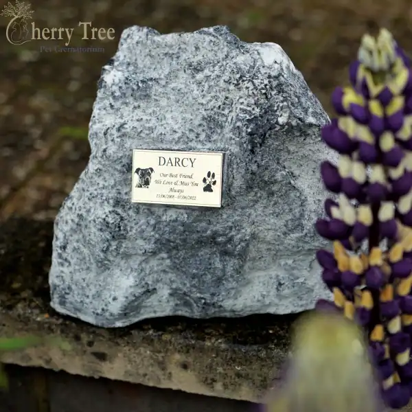 Rock Urn 7-web-82ebbce3 Rock Urn 7-web-82ebbce3